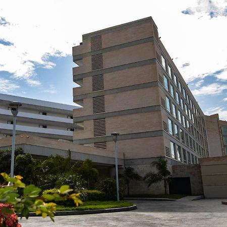 Eurobuilding Hotel & Suites Lecheria Bagian luar foto