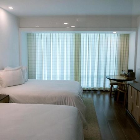 Eurobuilding Hotel & Suites Lecheria Bagian luar foto