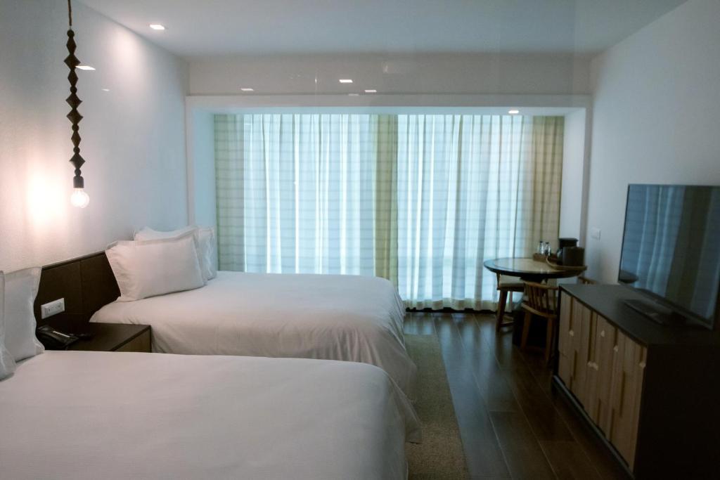 Eurobuilding Hotel & Suites Lecheria Bagian luar foto